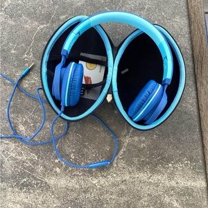 Alihen C8 headphones w/mic & volume control, with Aproca carrying case